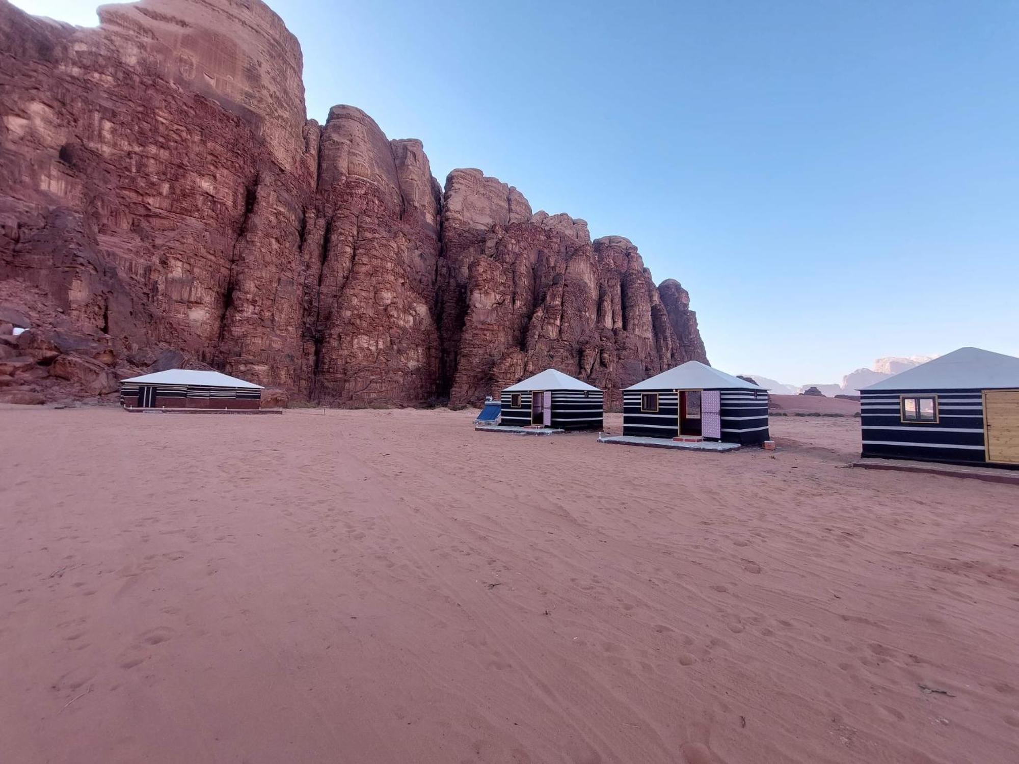 Authentic Bedouin Camp Wadi Rum Exterior photo